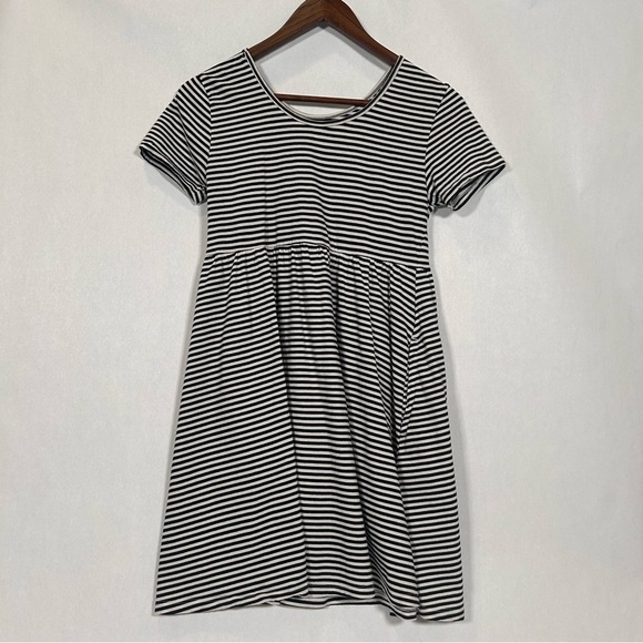 2 for$15 Old Navy Girl’s Jersey-Knit Black & White Striped Dress Size 18 (XXL) - Picture 2 of 9